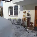 Haus Regenbogen ペルティサウ