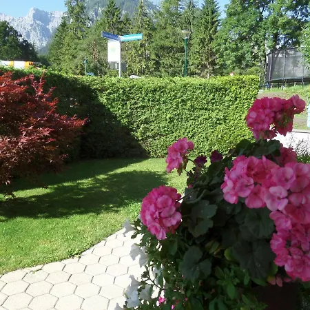 Haus Regenbogen *