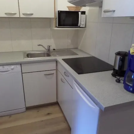 彩虹公寓 * 佩尔蒂绍