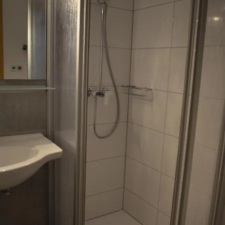 شقة Haus Regenbogen *