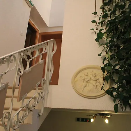 Haus Regenbogen بيرتيساو