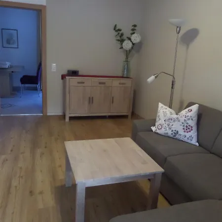 Haus Regenbogen شقة بيرتيساو