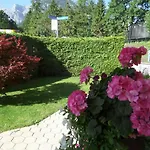 Haus Regenbogen *